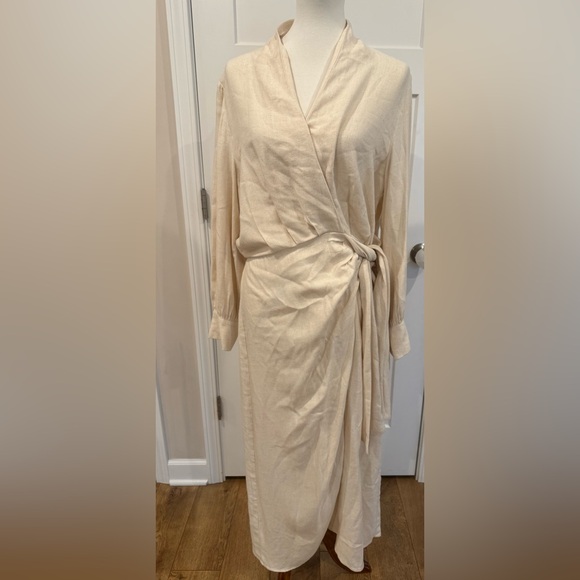 Mango Cream Long Sleeve Dress - Picture 1 of 8